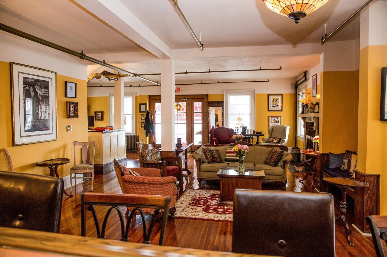 The Henderson Hendersonville Exterior foto