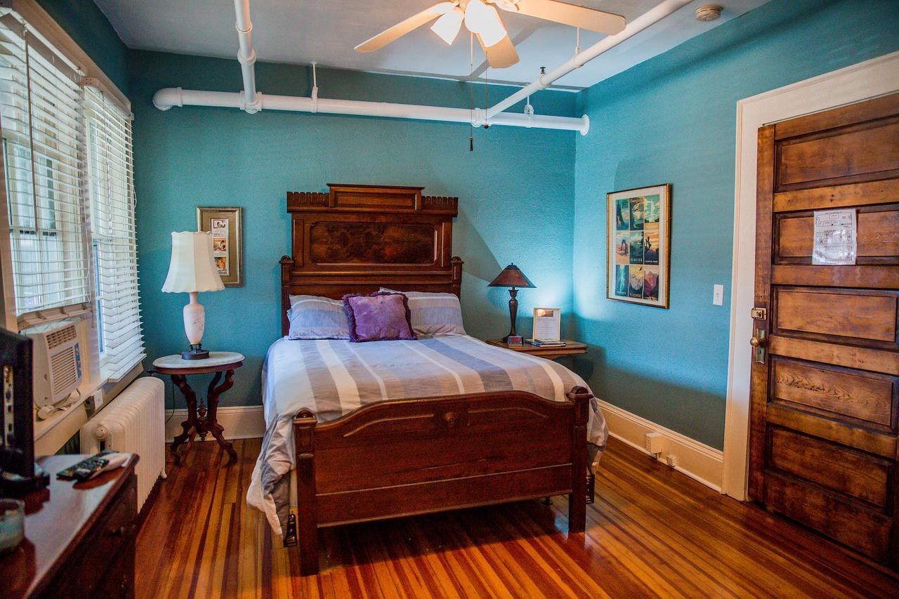 The Henderson Hendersonville Exterior foto